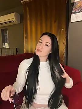 Snapshot of moniqque chatting on 12/02/25, 05:46 moniqque online show from 12/02/25, 05:46