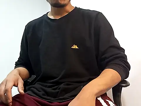 danidiazto2023 online show from 02/22/25, 11:03