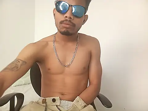 danidiazto2023 online show from 03/03/25, 09:05