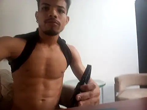 danidiazto2023 online show from 10/30/25, 07:36