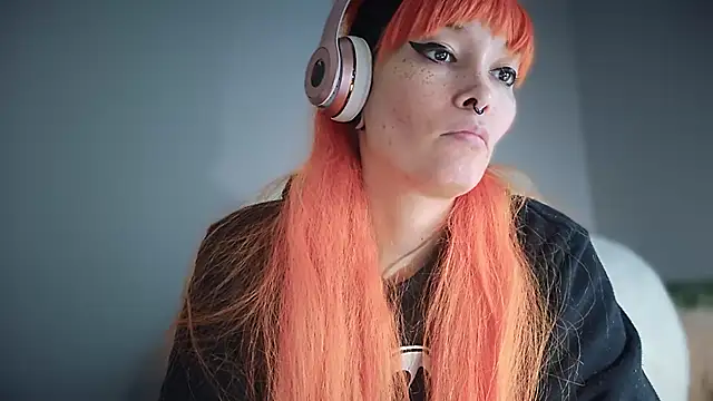 FRRANNKIE online show from 10/28/25, 06:54