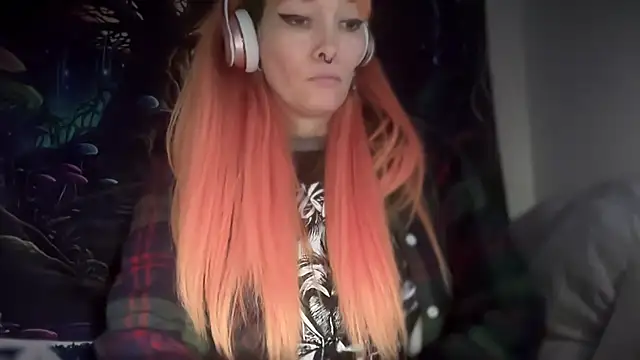 FRRANNKIE online show from 12/17/25, 02:23