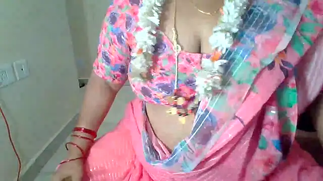 Snapshot of archanatelugu9 chatting on 09/26/25, 10:41 archanatelugu9 online show from 09/26/25, 10:41