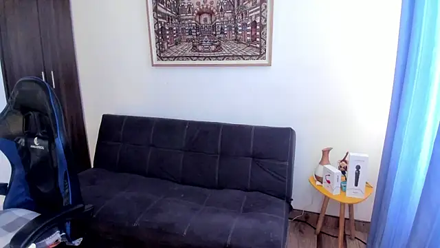 Ivette Shaira online show from 04/15/26, 02:24