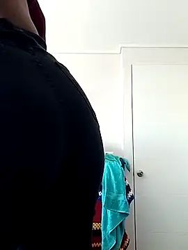 Snapshot of Morenitha-XXX chatting on 12/03/24, 12:59 Morenitha-XXX online show from 12/03/24, 12:59