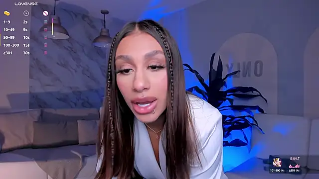 DannaCruz online show from 02/18/25, 10:47