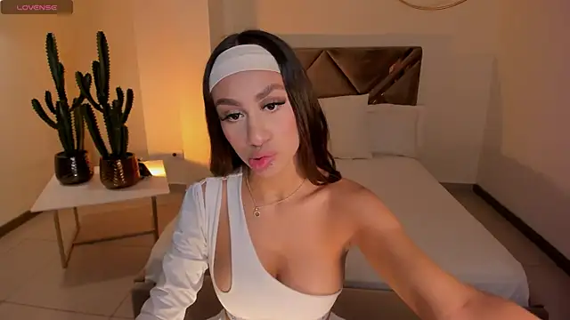 DannaCruz online show from 03/06/25, 07:10