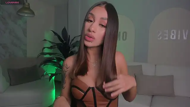 DannaCruz online show from 03/10/25, 06:56