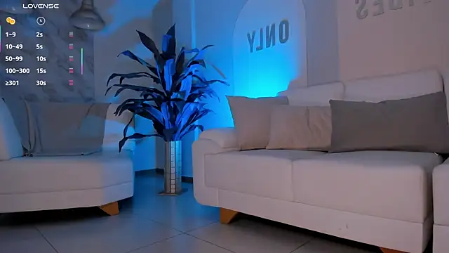 DannaCruz online show from 03/11/25, 06:08