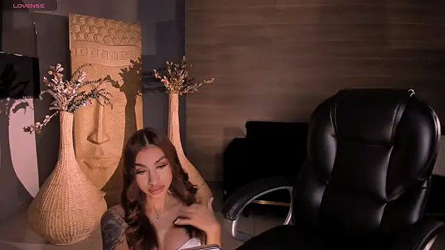 DannaCruz online show from 09/12/25, 07:14