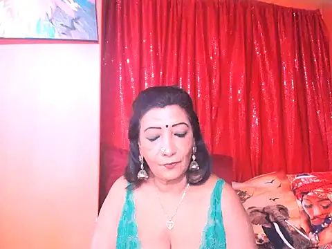 Snapshot of indiansarika65 chatting on 06/05/26, 03:51 indiansarika65 online show from 06/05/26, 03:51