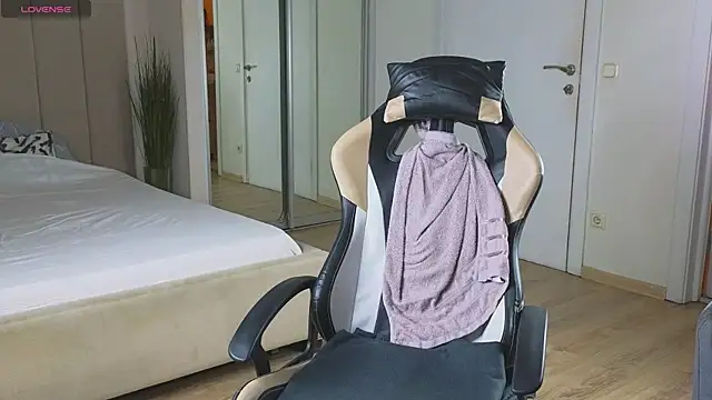 more  than  love online show from 09/14/25, 05:39