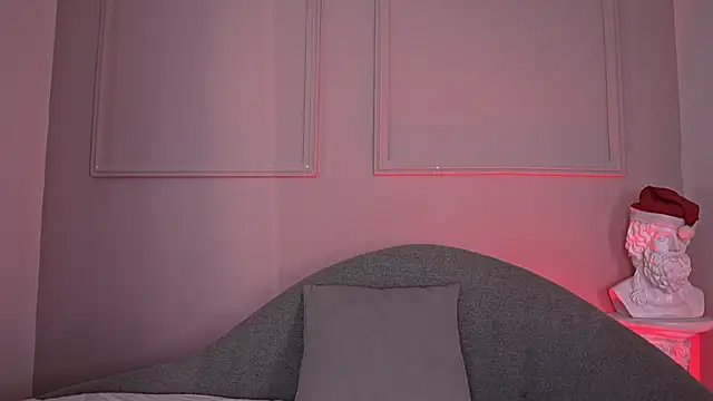 Paulah x online show from 12/22/25, 08:39