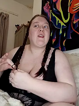 Sexycurvyemilyy online show from 03/12/26, 10:05