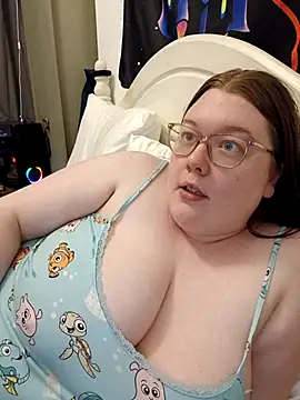 Sexycurvyemilyy online show from 07/15/26, 09:53