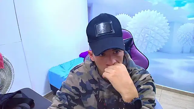 Snapshot of DEIBY_BABY chatting on 06/24/26, 01:26 DEIBY BABY online show from 06/24/26, 01:26