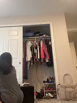 Snapshot of DominiqueX0 chatting on 03/03/25, 10:42 DominiqueX0 online show from 03/03/25, 10:42