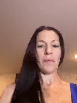 Snapshot of DominiqueX0 chatting on 09/22/25, 02:30 DominiqueX0 online show from 09/22/25, 02:30