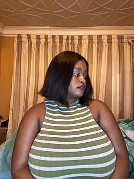 Snapshot of KnockoutBestie chatting on 02/17/26, 05:08 KnockoutBestie online show from 02/17/26, 05:08