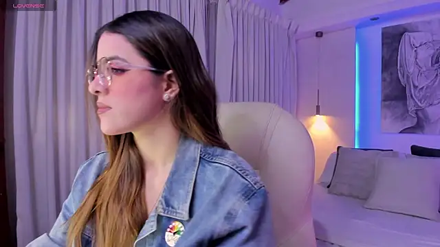 nathalie rivers online show from 04/21/26, 11:05