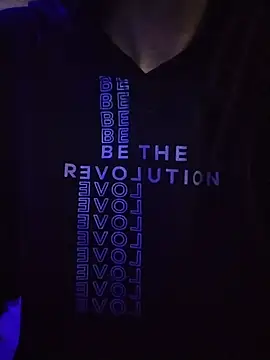 LissaThompsom online show from 10/31/25, 08:54