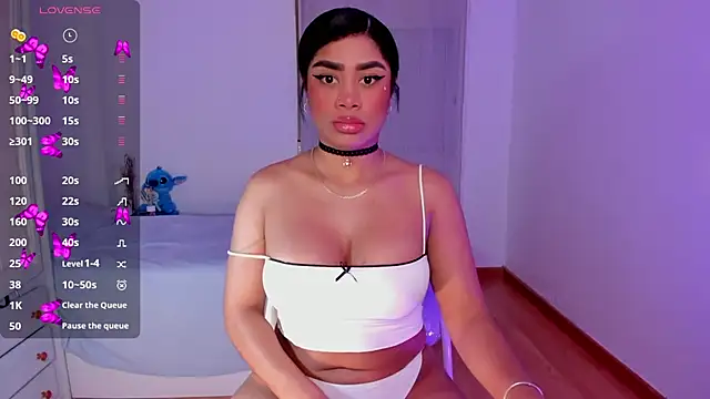 Snapshot of briana_walker chatting on 03/12/25, 06:22 briana walker online show from 03/12/25, 06:22