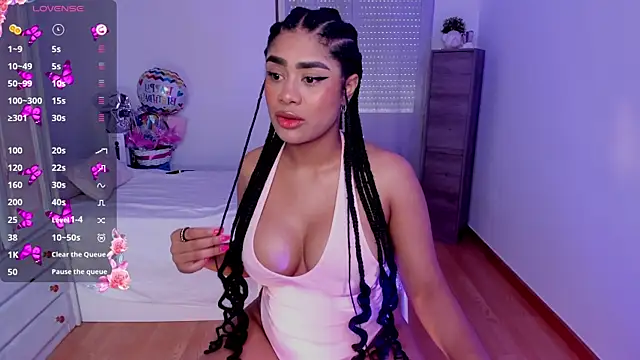 Snapshot of briana_walker chatting on 09/21/25, 11:01 briana walker online show from 09/21/25, 11:01