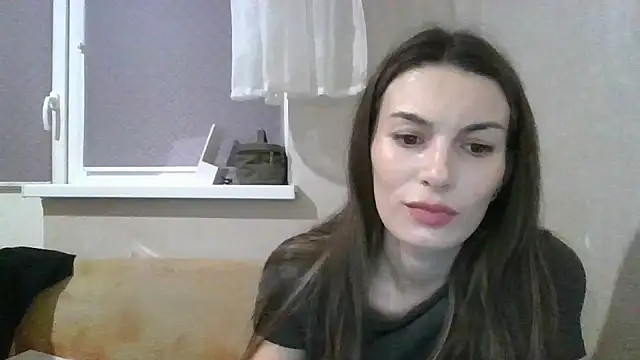 Snapshot of Carol-Rose chatting on 03/11/25, 09:04 Carol-Rose online show from 03/11/25, 09:04