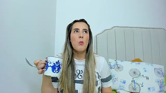 Hanna86 online show from 03/05/25, 12:38