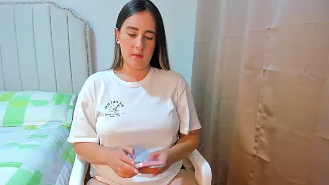 Hanna86 online show from 09/15/25, 02:00