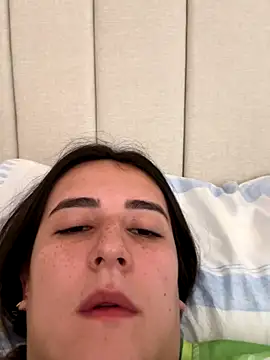 Hanna86 online show from 12/14/25, 01:38