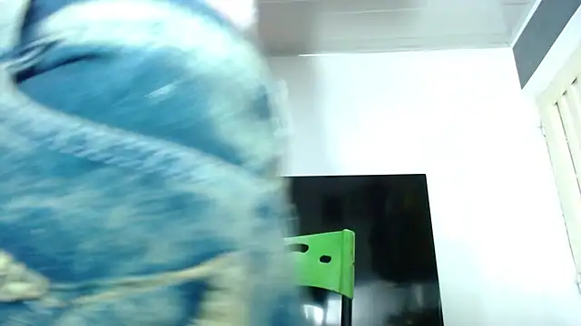 Tamarahryan online show from 11/14/25, 02:27