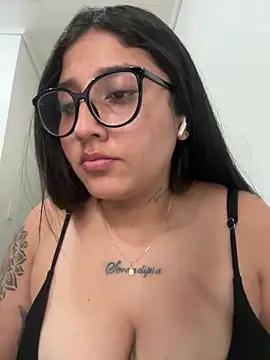 croftsmila online show from 10/31/25, 09:16