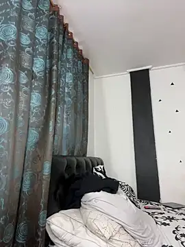 croftsmila online show from 02/19/26, 10:39