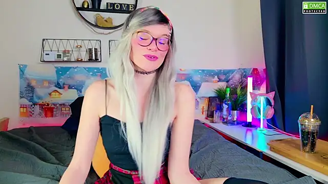 Kittychatte online show from 12/30/24, 08:25