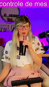 Kittychatte online show from 04/18/26, 05:33