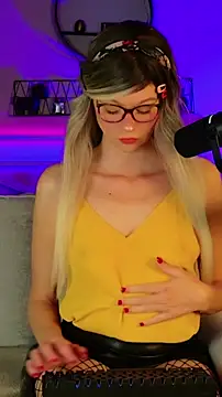 Snapshot of Kittychatte chatting on 05/19/26, 12:55 Kittychatte online show from 05/19/26, 12:55