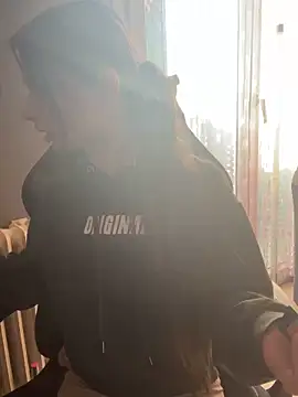 LaPetitechienne1 online show from 01/13/25, 02:00