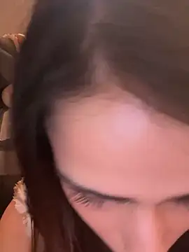 LaPetitechienne1 online show from 02/14/25, 04:20