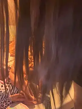 LaPetitechienne1 online show from 03/21/25, 05:32