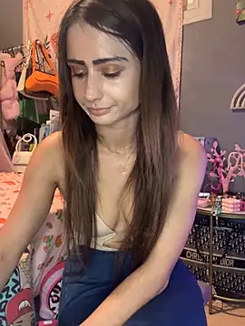 LaPetitechienne1 online show from 10/12/25, 05:23