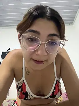 esteni online show from 05/15/26, 03:57