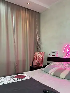 Snapshot of Milf_Tea chatting on 02/20/25, 04:07 Milf Tea online show from 02/20/25, 04:07