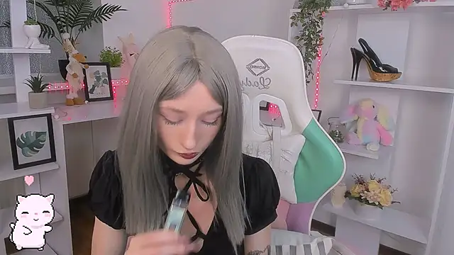 Katia Kim online show from 10/27/25, 07:01