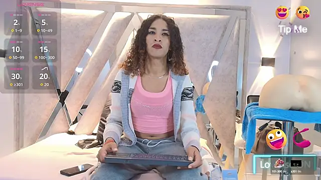 StefanyMiler online show from 10/14/25, 07:58