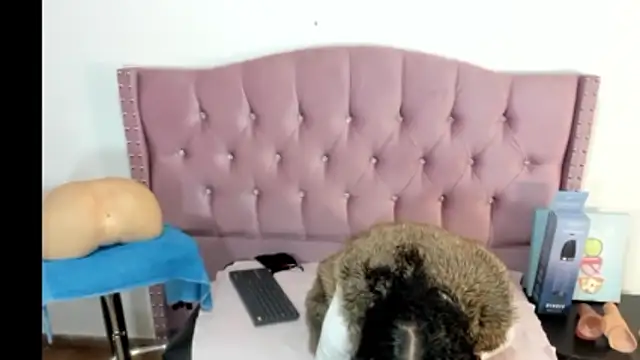 StefanyMiler online show from 11/15/25, 08:05