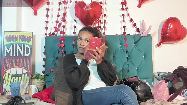 StefanyMiler online show from 04/18/26, 03:43