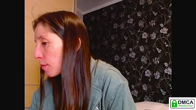 Sophi Cute online show from 01/06/26, 12:42