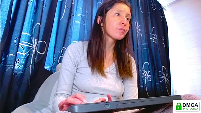 Sophi Cute online show from 02/19/26, 02:02