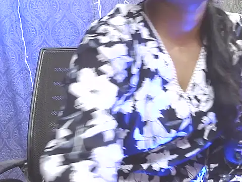 Snapshot of Supriya201 chatting on 09/15/25, 02:50 Supriya201 online show from 09/15/25, 02:50